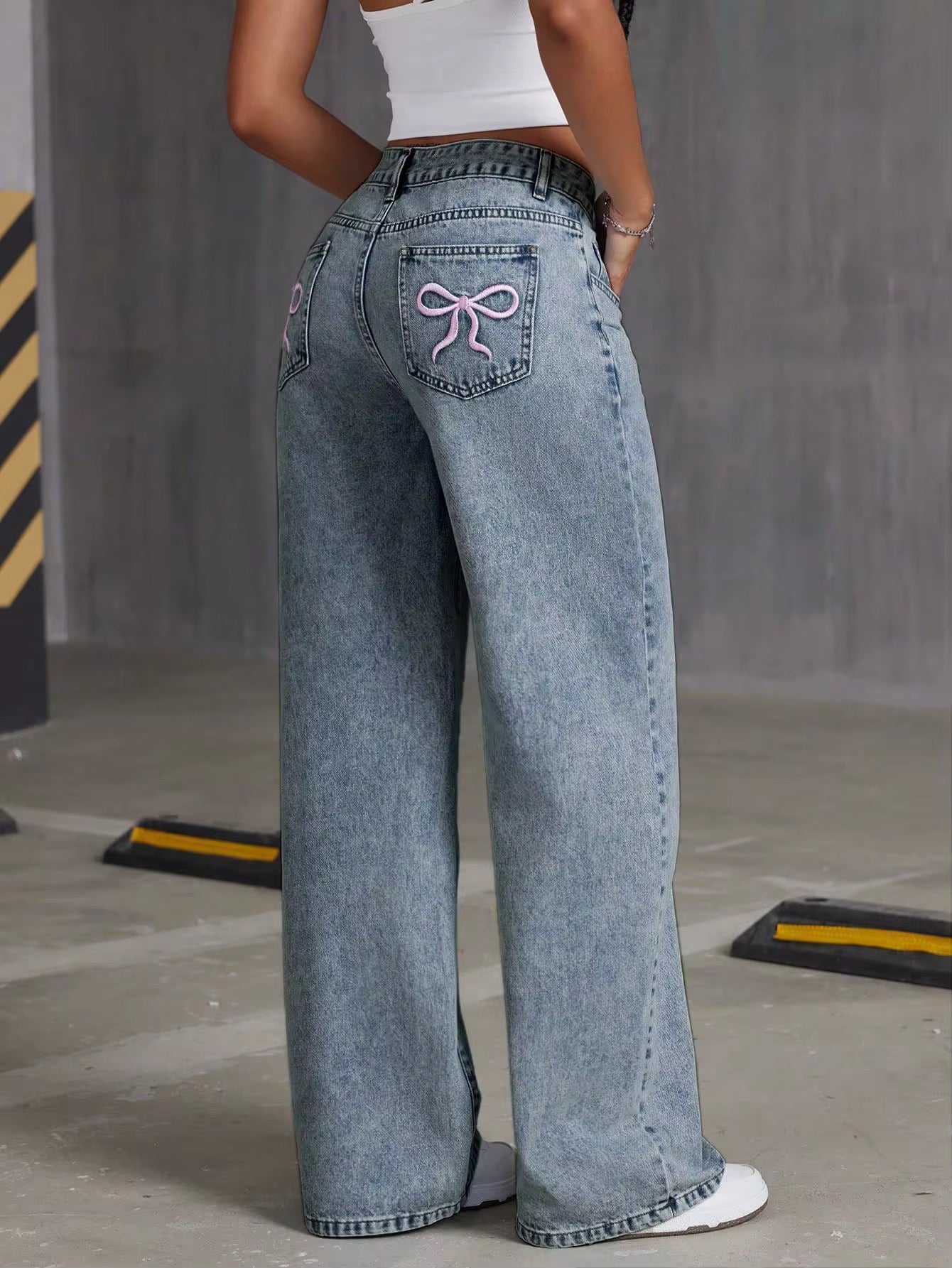 New Women's High Waist Baggy Style Straight Bow Jeans Loose Fit Washed Denim Summer Age Reduction
Wide Leg Pants Sweet Style