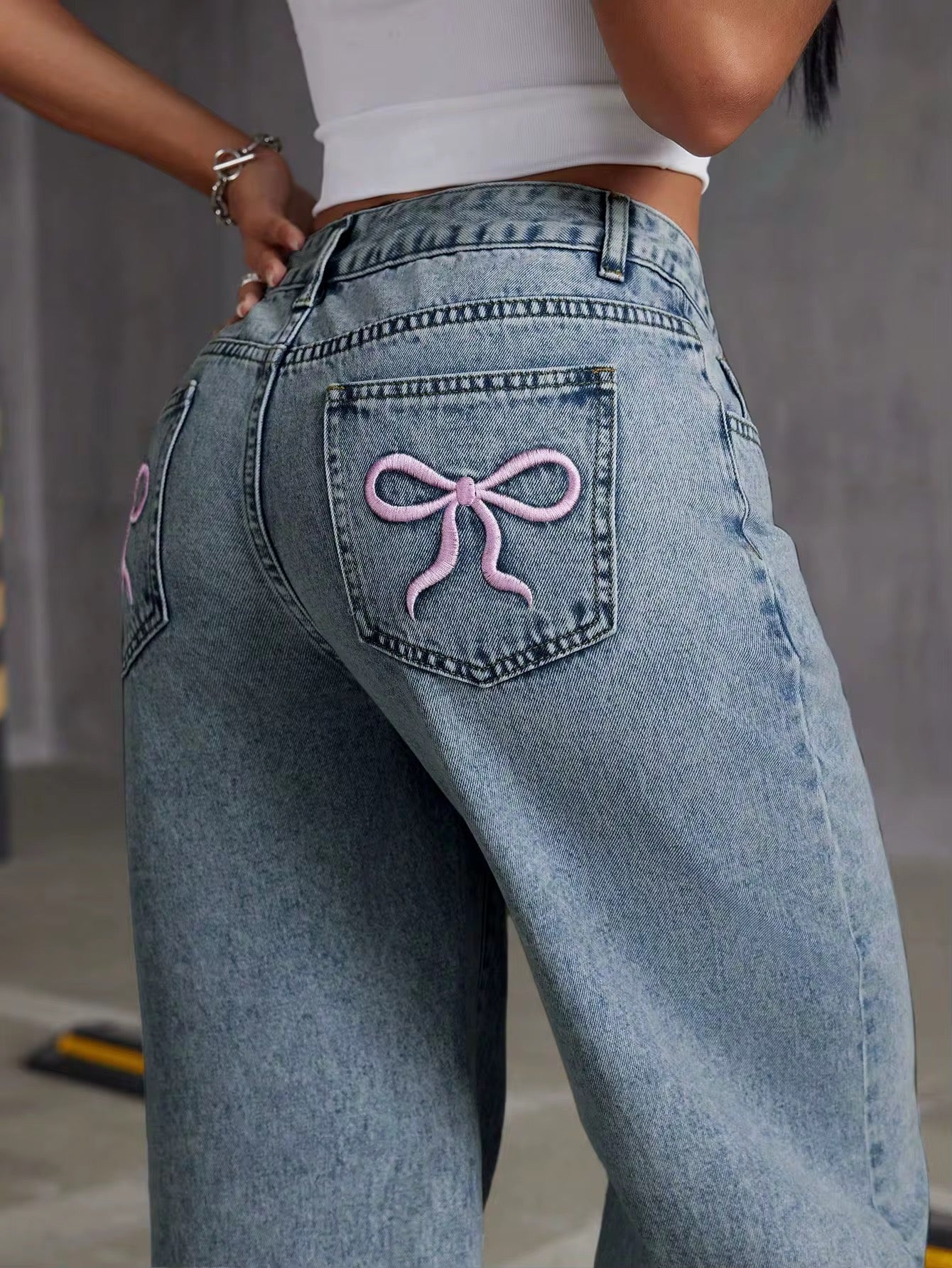 New Women's High Waist Baggy Style Straight Bow Jeans Loose Fit Washed Denim Summer Age Reduction
Wide Leg Pants Sweet Style